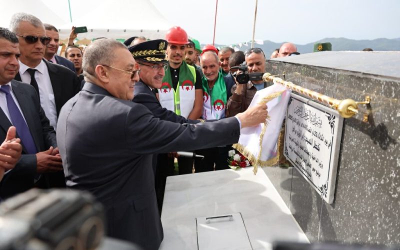 Brahim Merad inaugure la 1re tranche du front de mer d’El Aouana